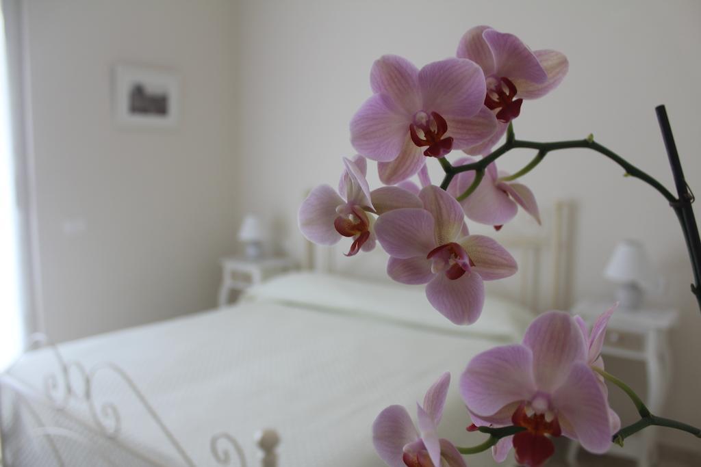 سورينتو B&B Il Giglio Bianco الغرفة الصورة